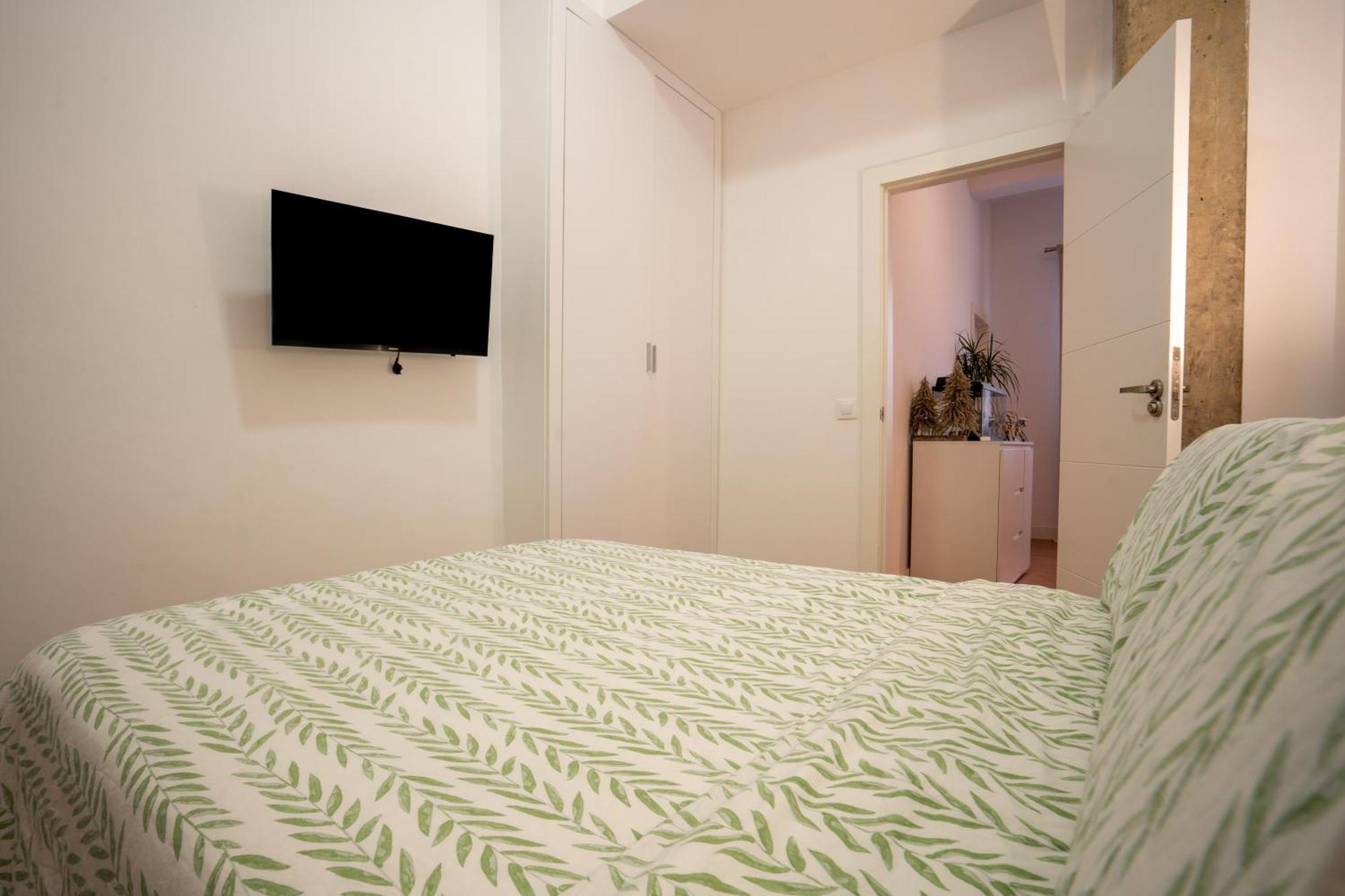 Alloggio in famiglia Con Terraza Y Bano Privado Y Comodidades Compartidas *